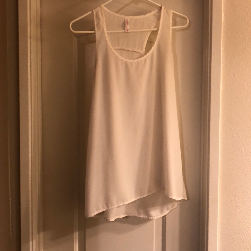 White tank